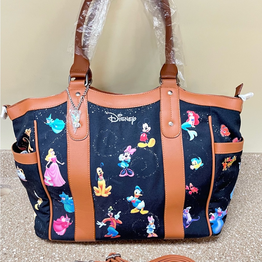 Bradford Exchange Disney Carry the Magic large tote bag NWOT